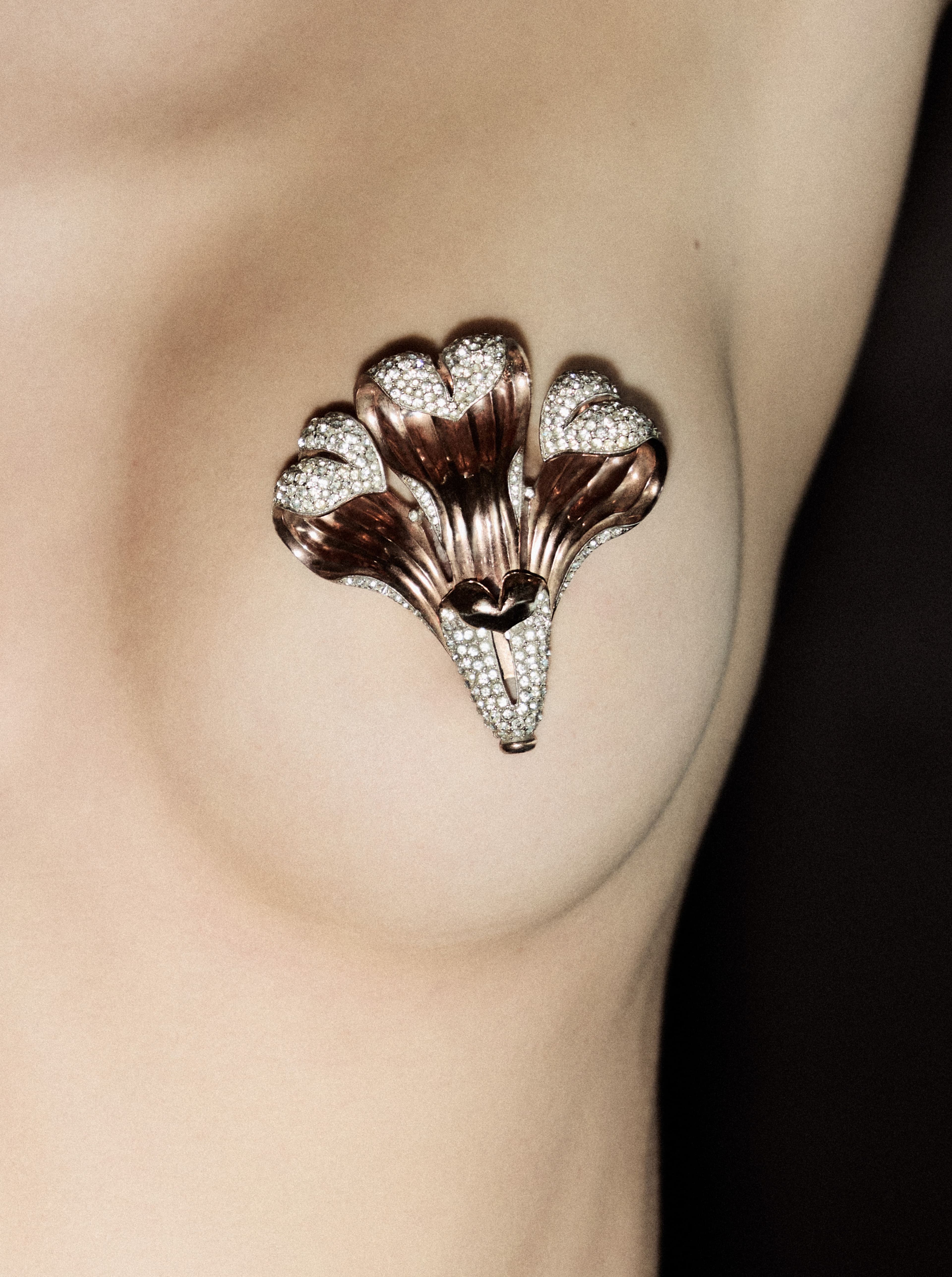 Vintage BROOCH
