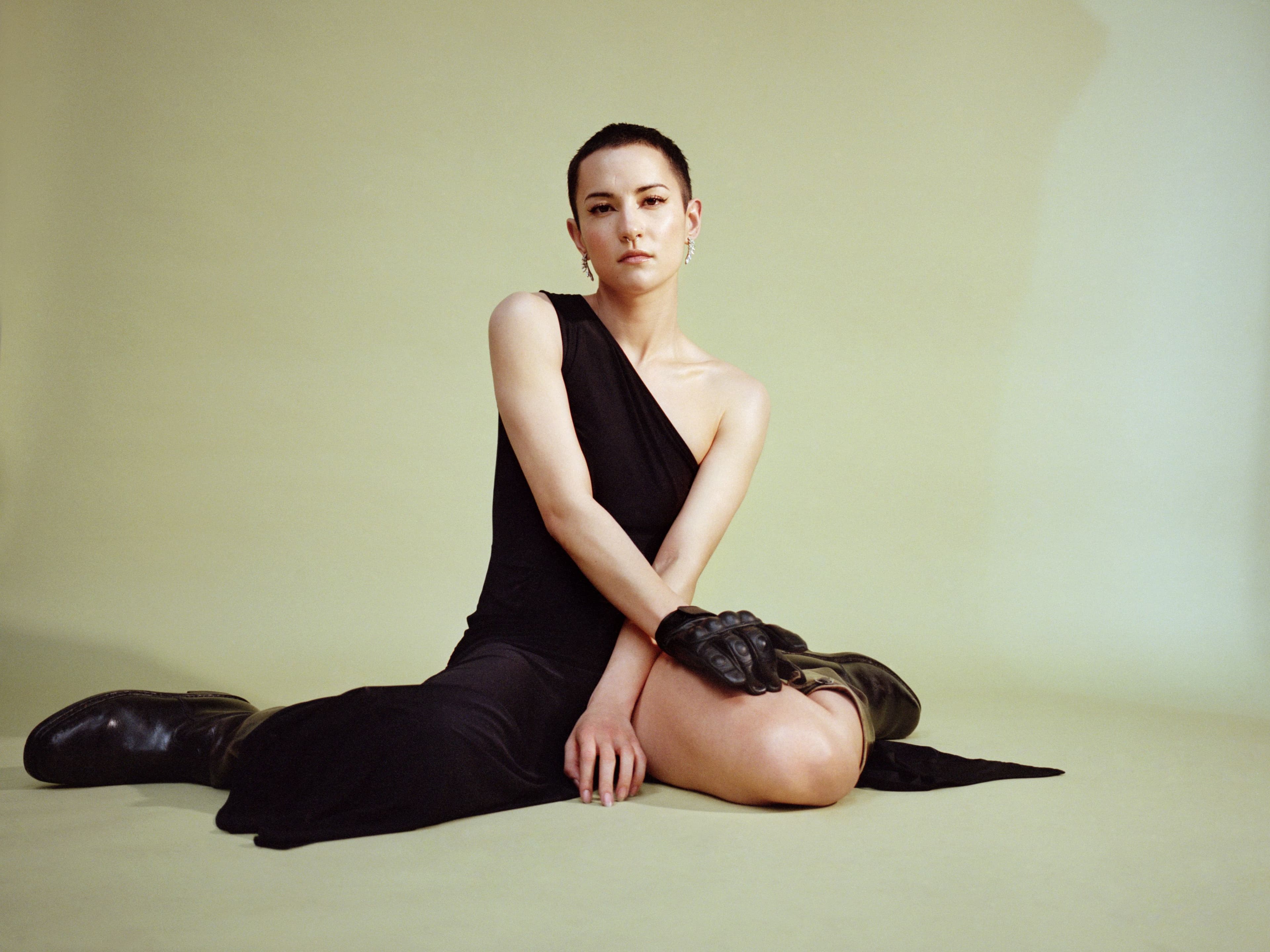 Vintage dress and boots. Vintage gloves by Hein Gericke.